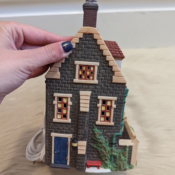 Vintage Department 56 1994 Dickens Village Dead Lock Arms